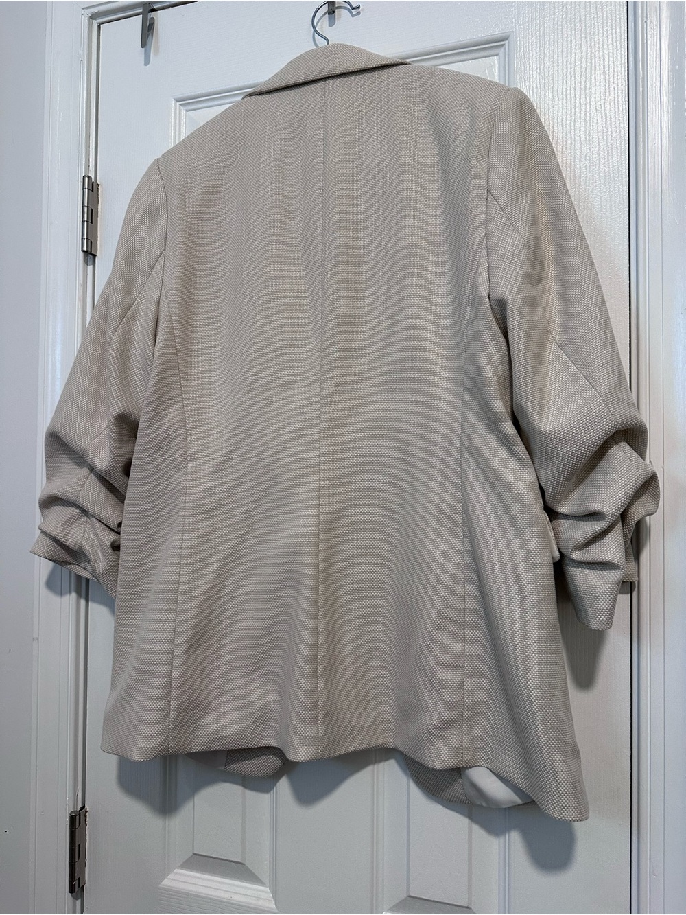 Womens H&M Cream Textured Open-Front Blazer gathered 3/4 length sleeves - Picture 2 of 4